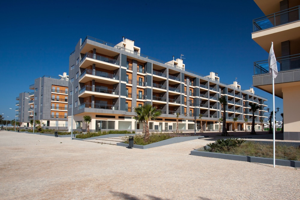 Real Marina Residence 7/39