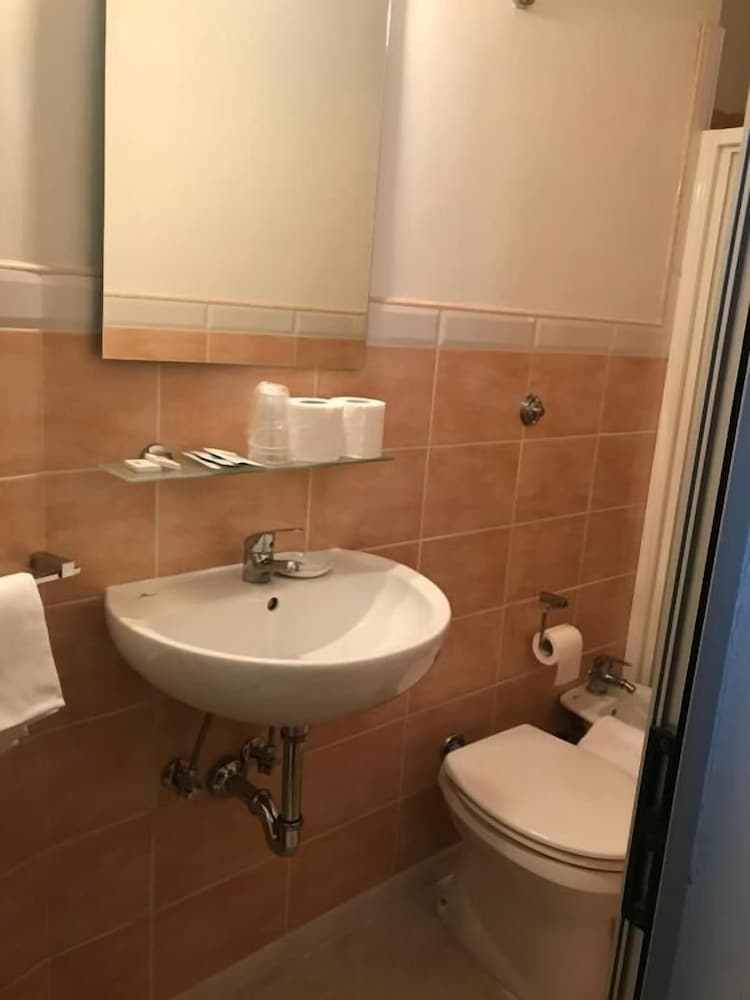 Romagna Hotel 25/32