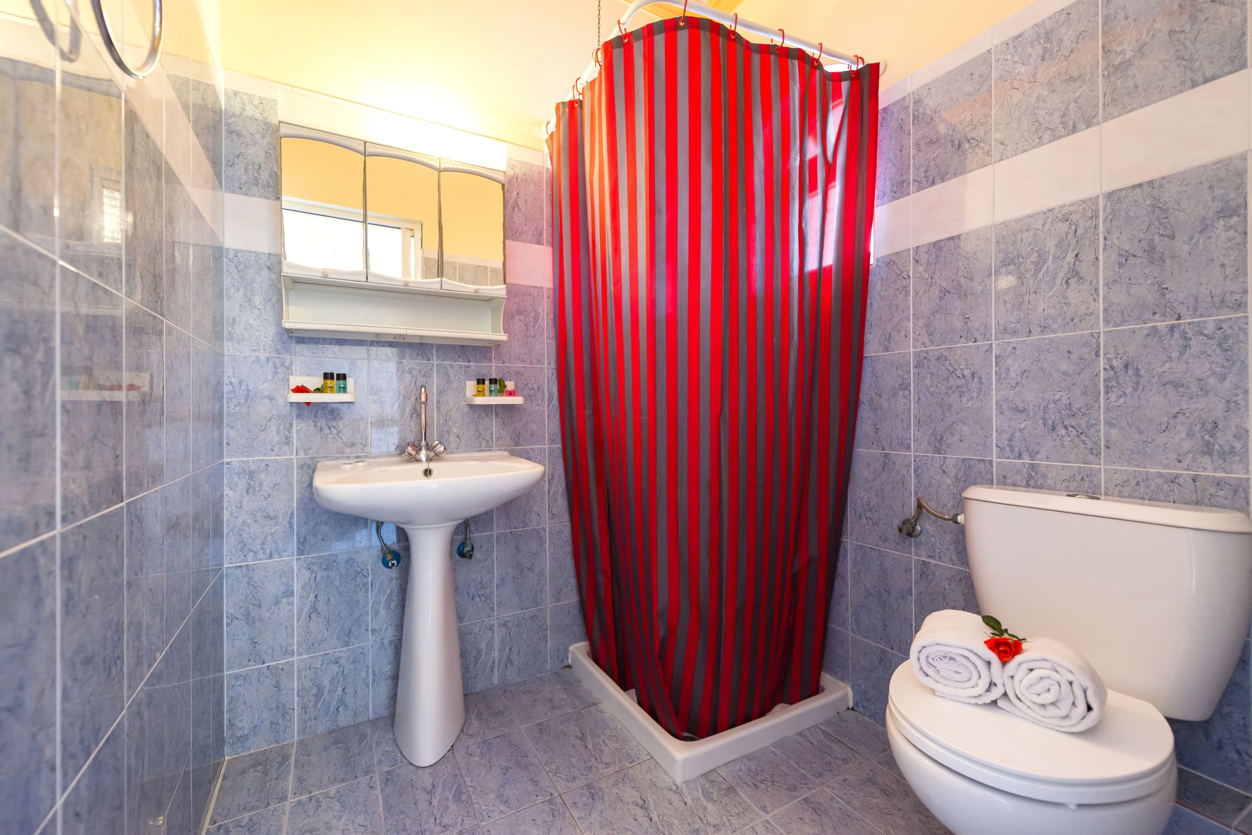 Athina Apartments 48/50