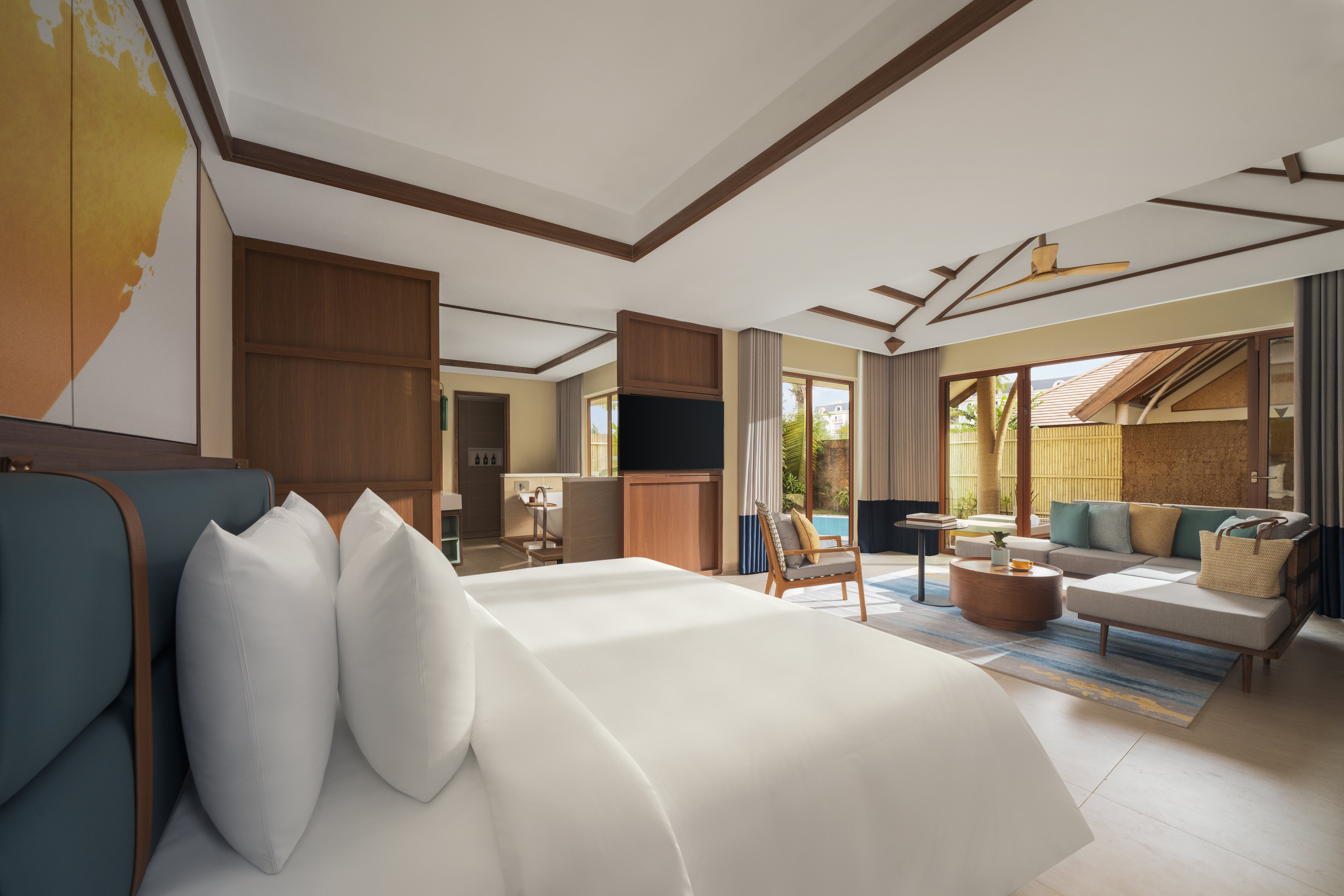 Bao Ninh Beach Resort 7/85