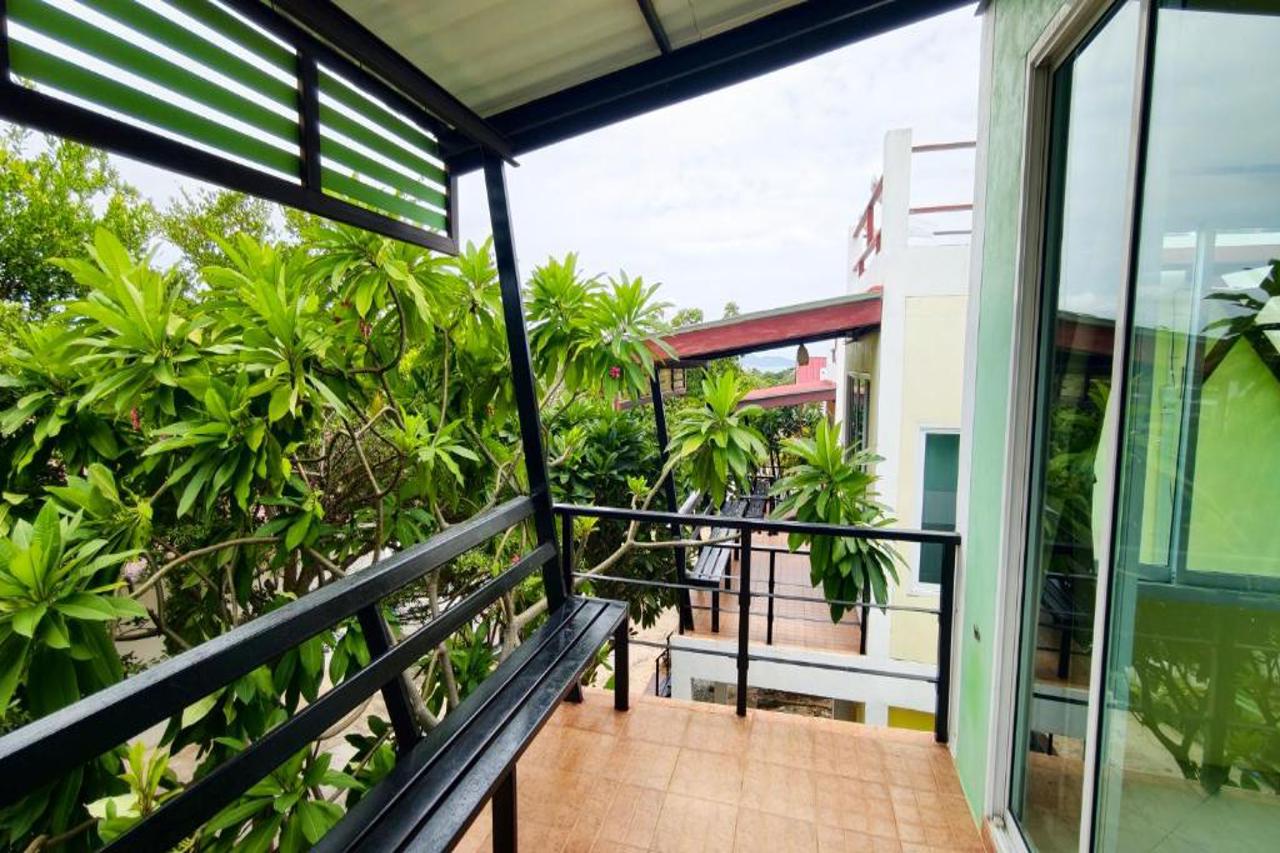 Koniix Garden Cottage Ko Sichang 10/19
