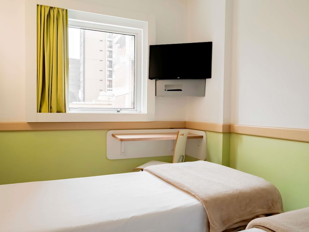 STANDARD, TWIN BEDS