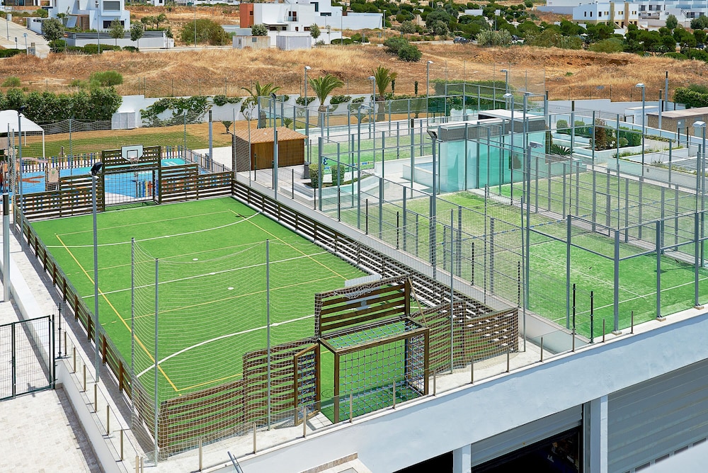 Hipotels Gran Conil 39/64