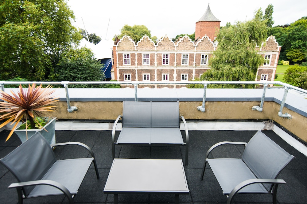 Safestay London Kensington Holland Park 2/27