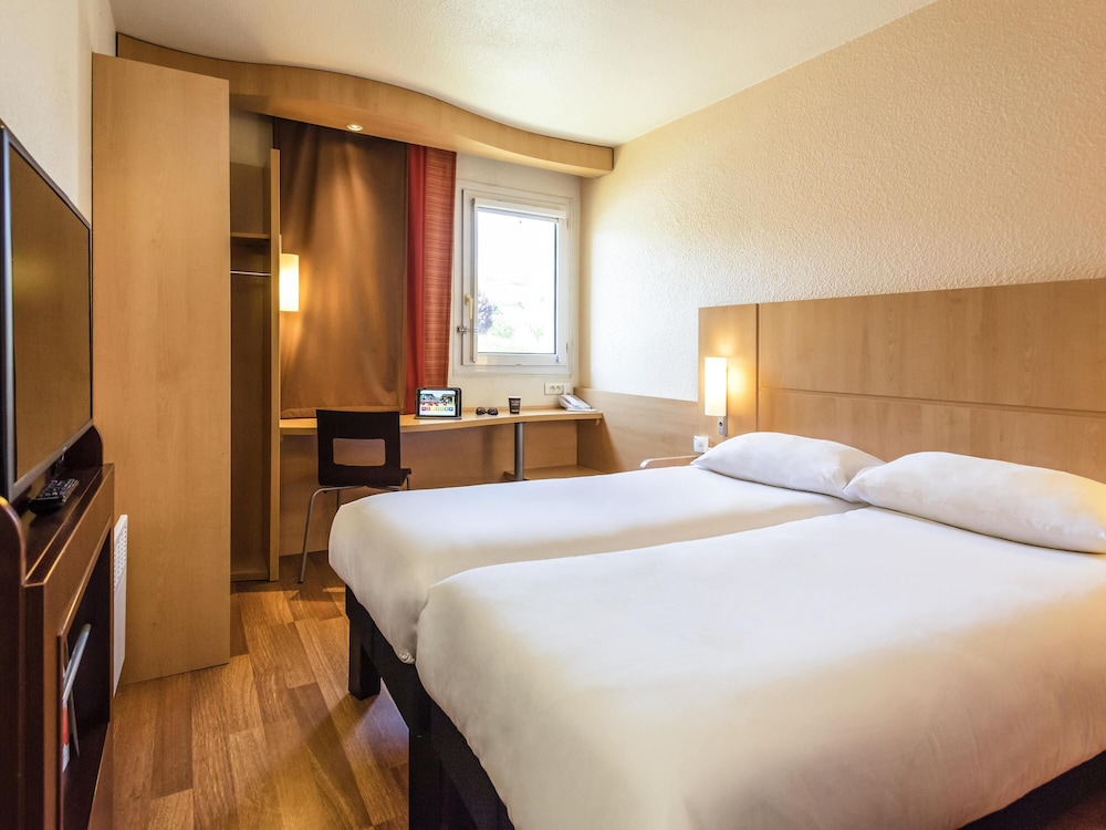 Ibis Chateau Thierry 18/68