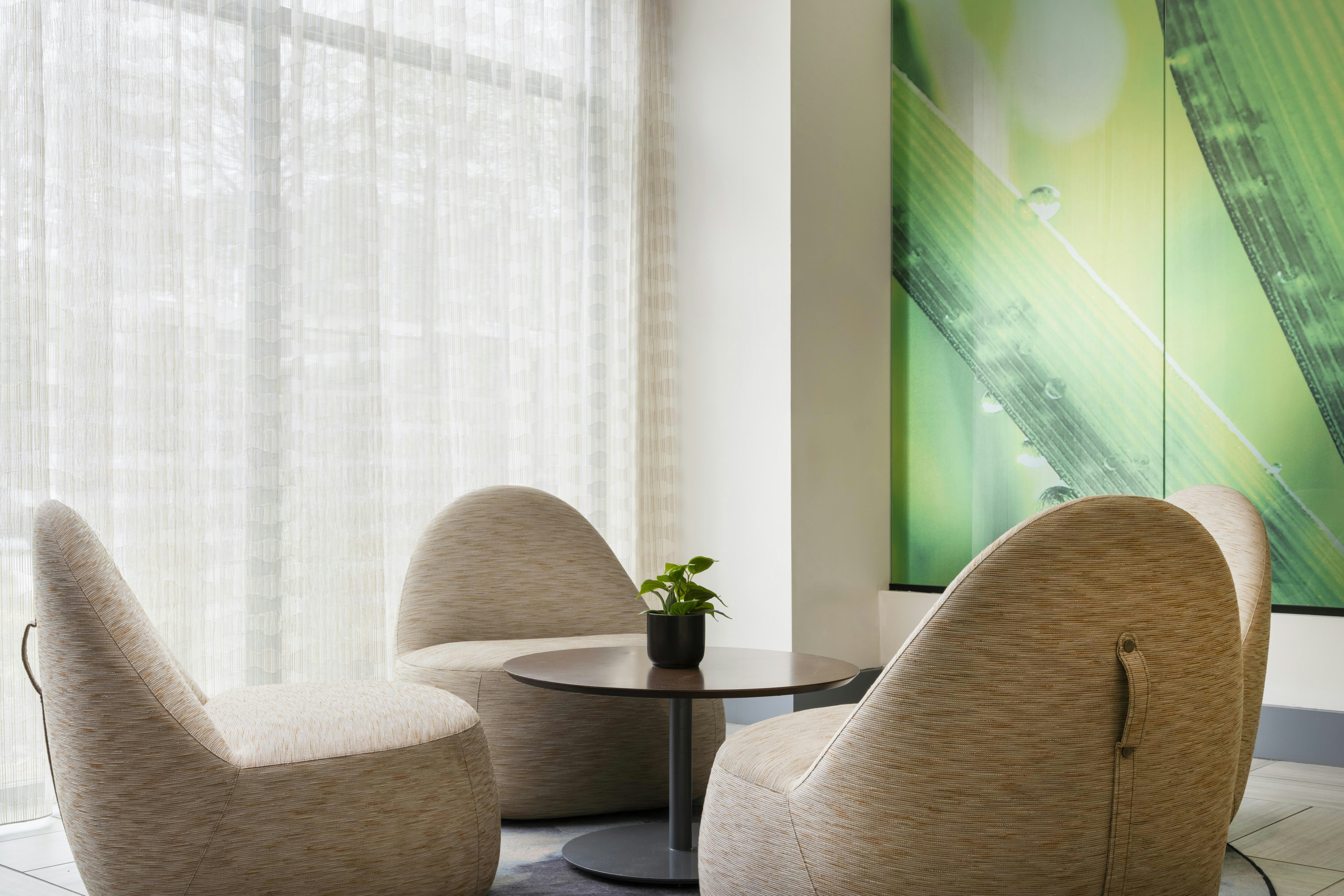 Even Hotels Alpharetta - Avalon Area 51/81