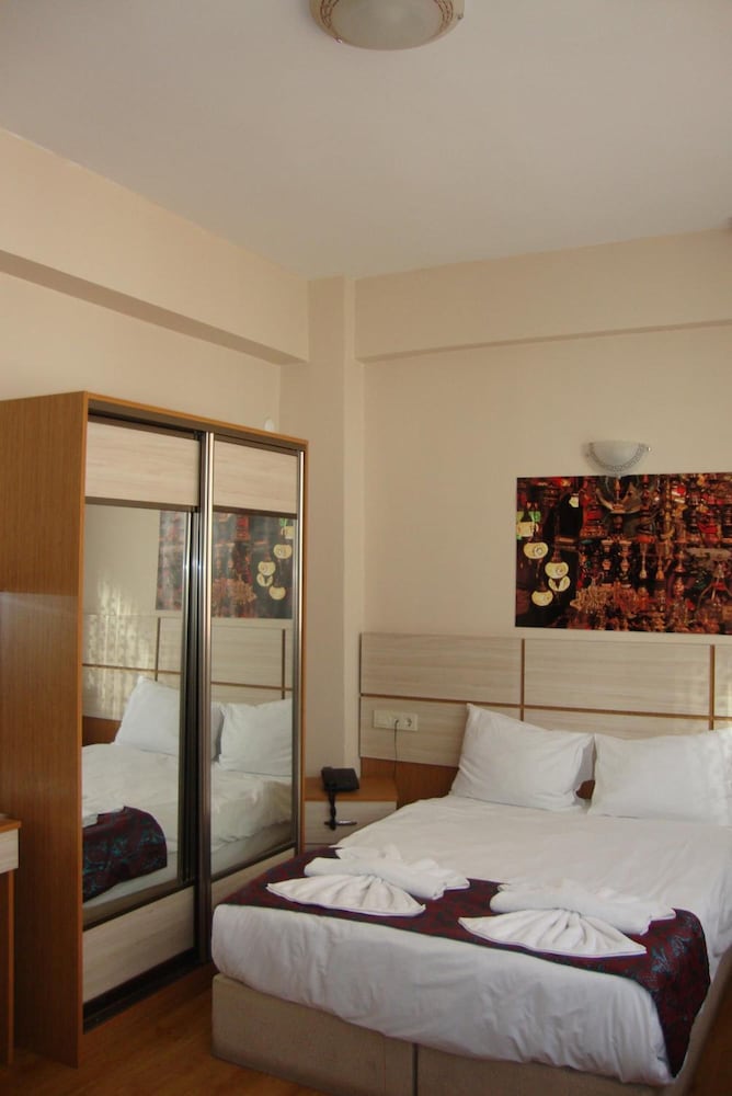 Royal Suites Besiktas Hotel 23/67