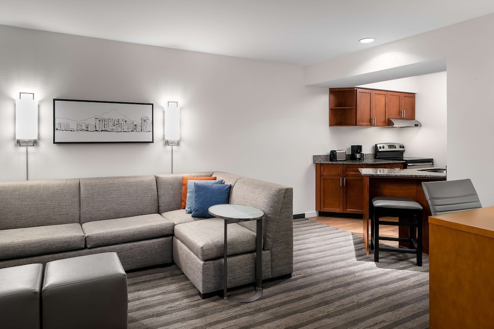 Hyatt House Scottsdale Old Town 27/56