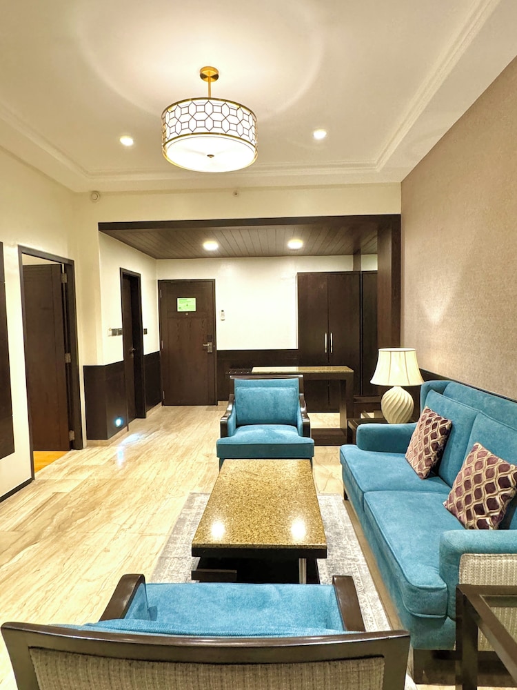 Hotel Express Inn 18/39