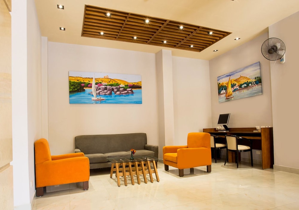 Hapi Hotel 43/68