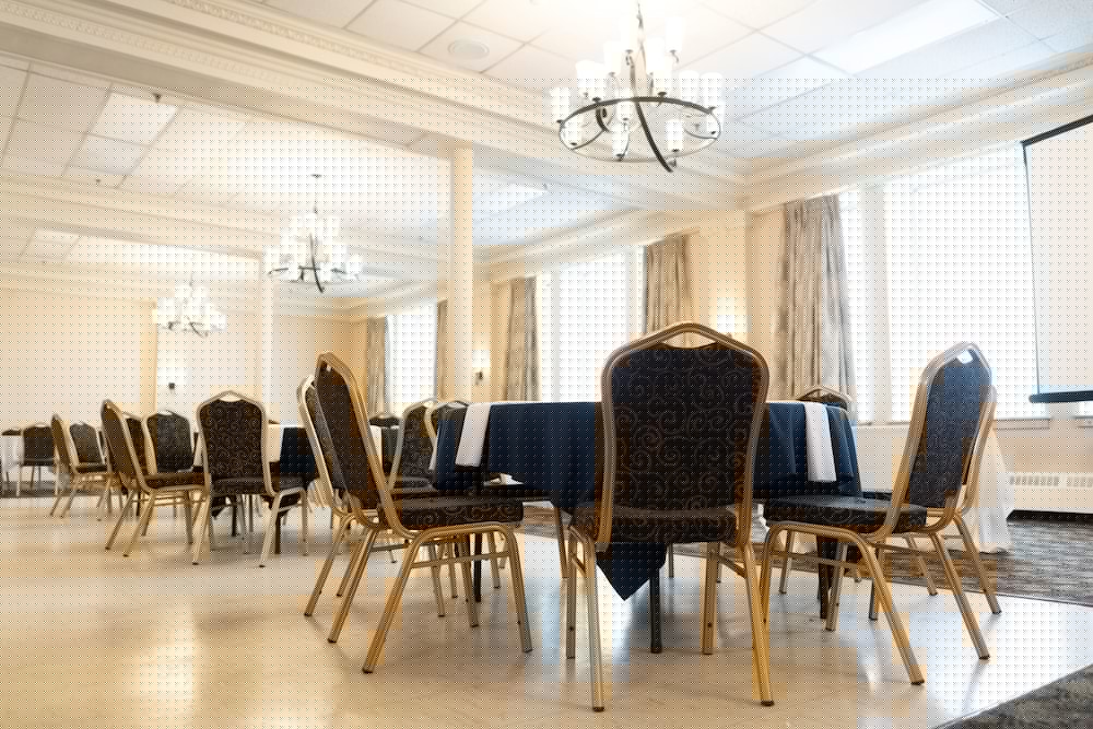 Prince Arthur Waterfront Hotel & Suites 33/43