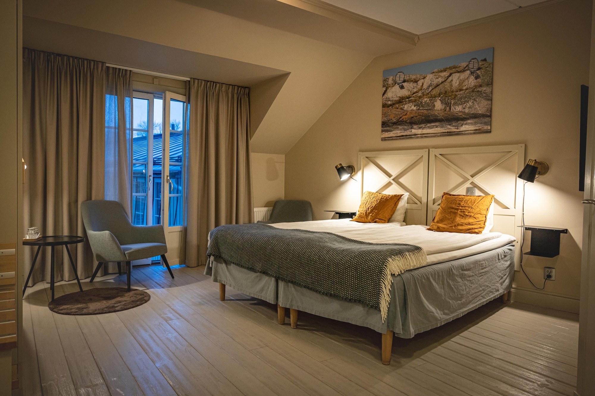 Standard, Twin Beds, French Balcony