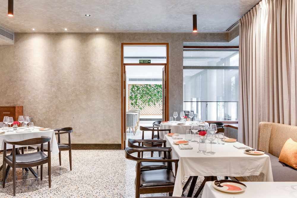 The Manor New Delhi 53/74