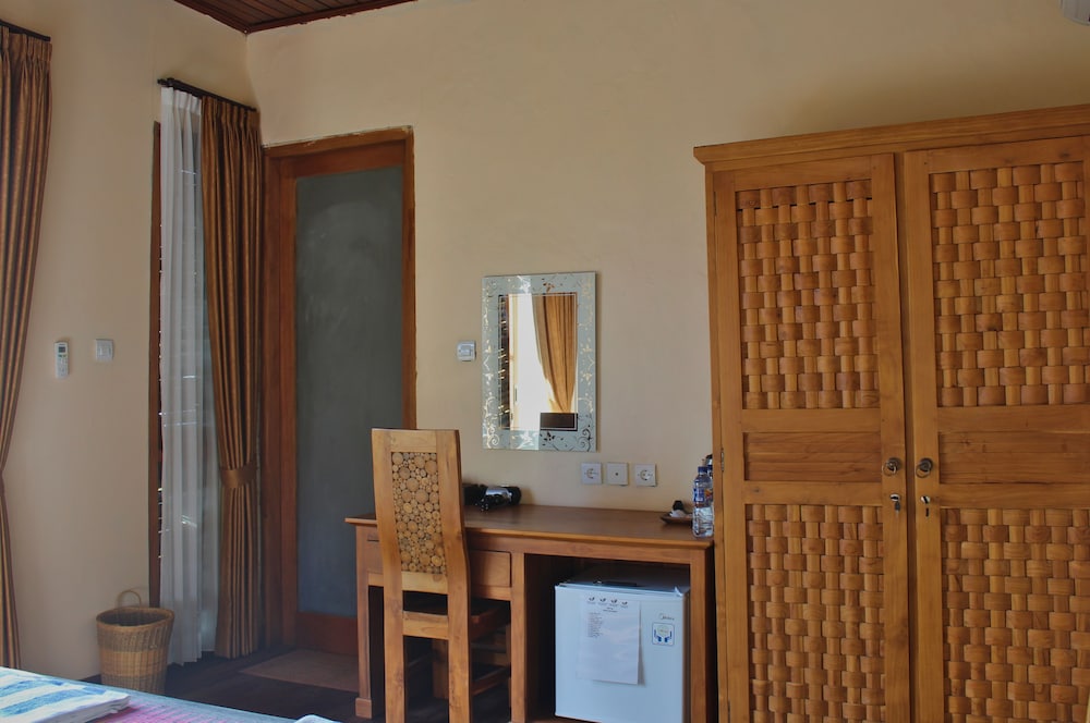 Kabeh Jati Garden Villa And Restaurant 50/50
