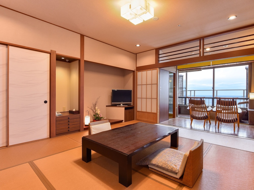 Hotel Sanrakuso 25/50