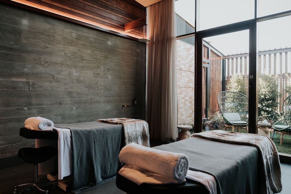 The Sebel Yarrawonga Silverwoods 20/50