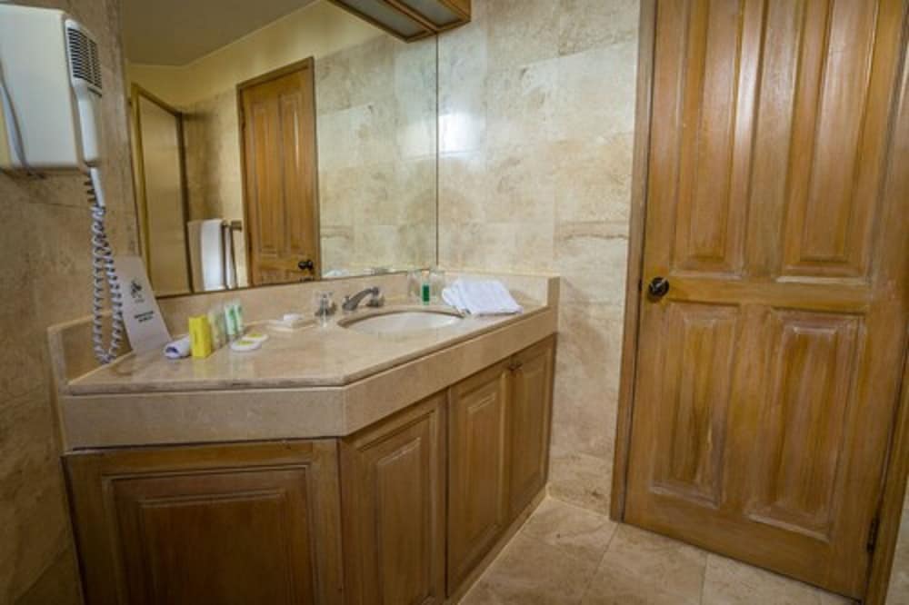 Hotel Jose Antonio Executive 6/46