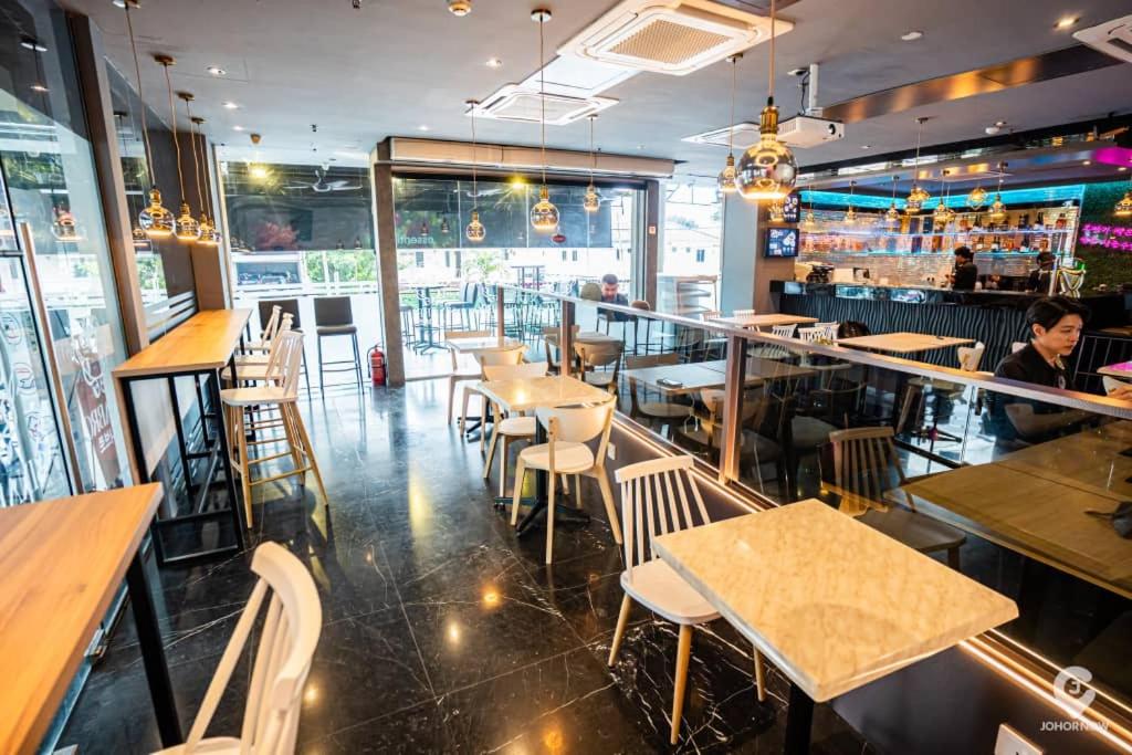 KOHO HOTEL 44/58