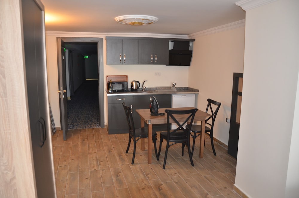 Piyes Otel 34/46