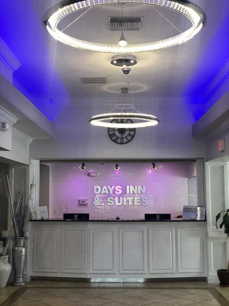 Days Inn & Suites by Wyndham Lakeland 5/85
