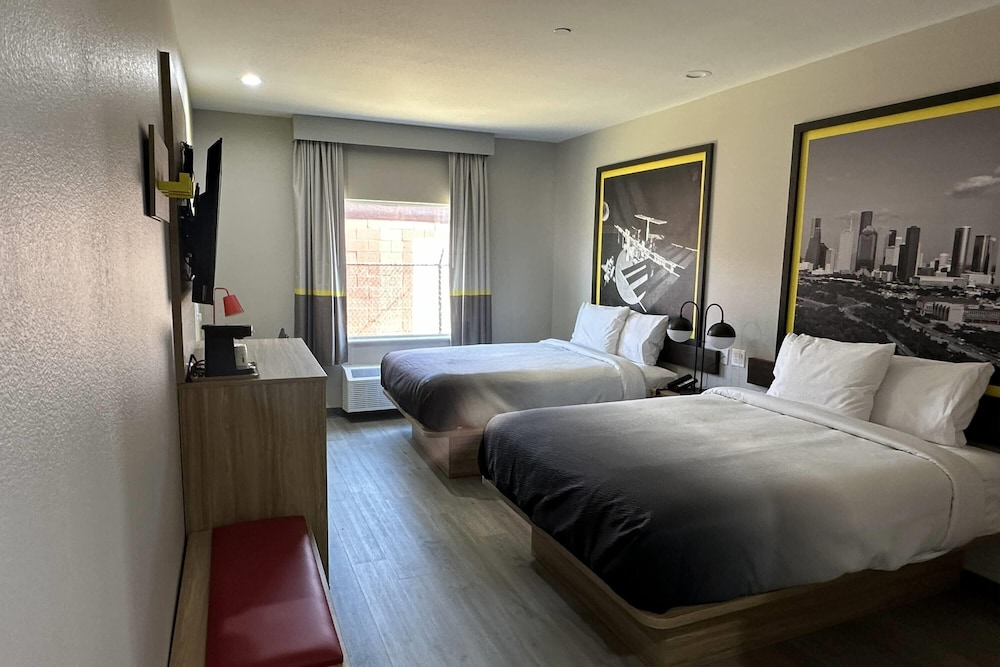 Room, 2 Queen Beds