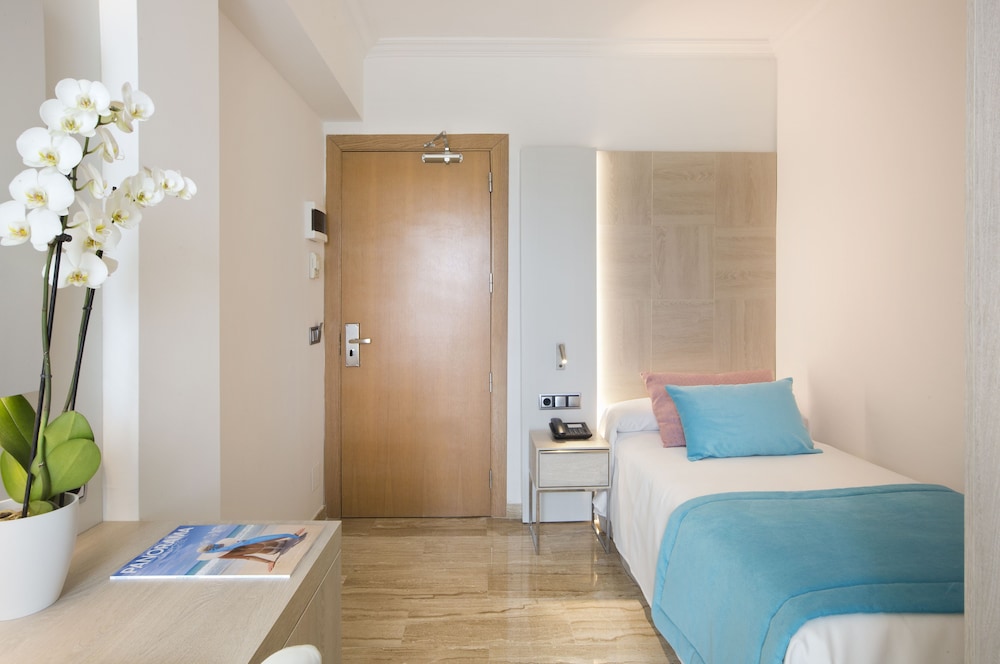 Grupotel Orient 19/63