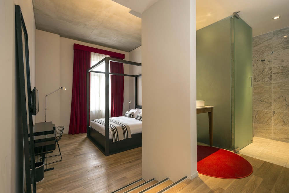 Anselmo Buenos Aires Curio Collection By Hilton 21/47