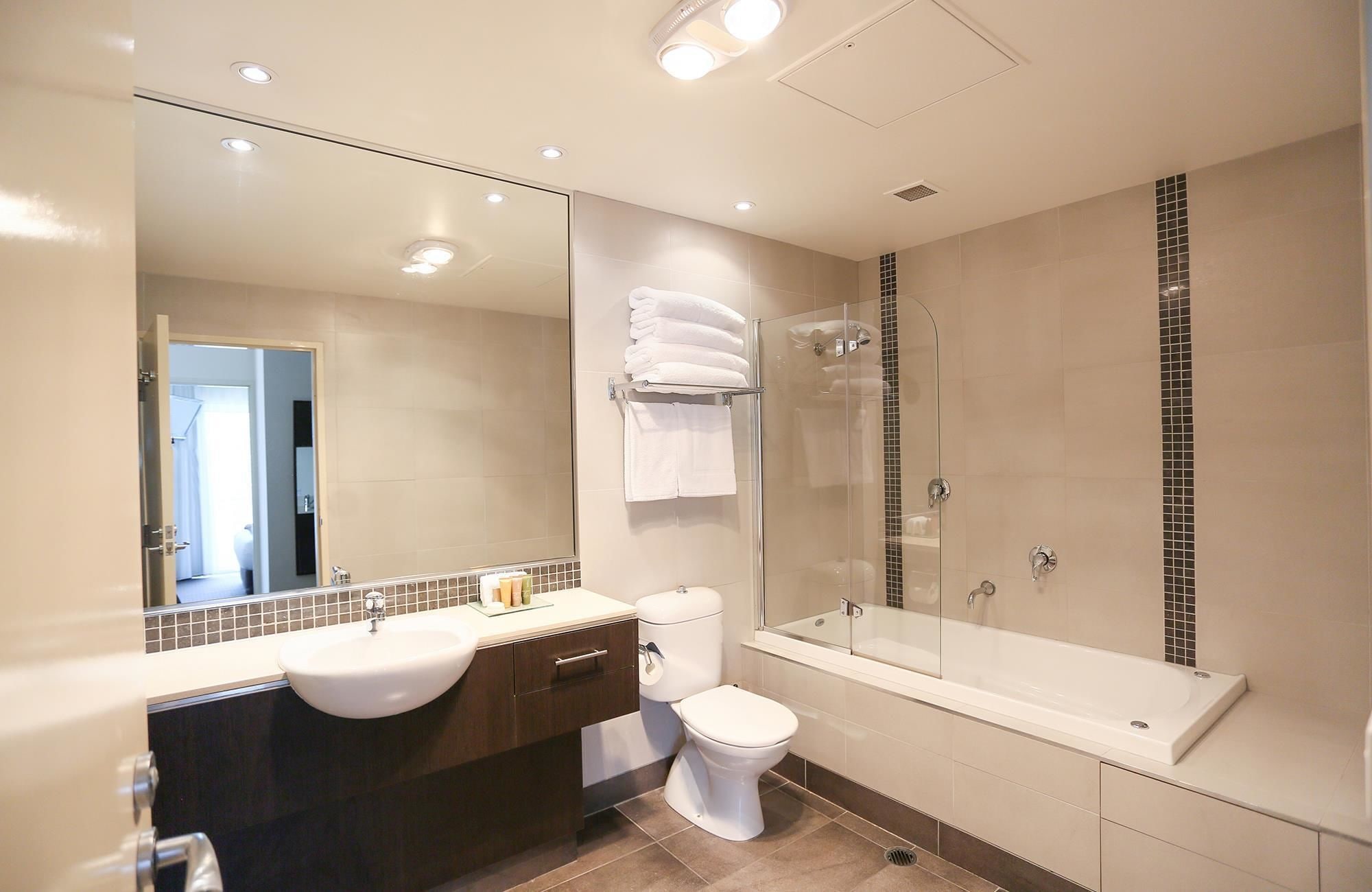 شقة بسرير كوين بشرفة بمطبخ، Best Western Plus Hovell Tree Inn 3/4