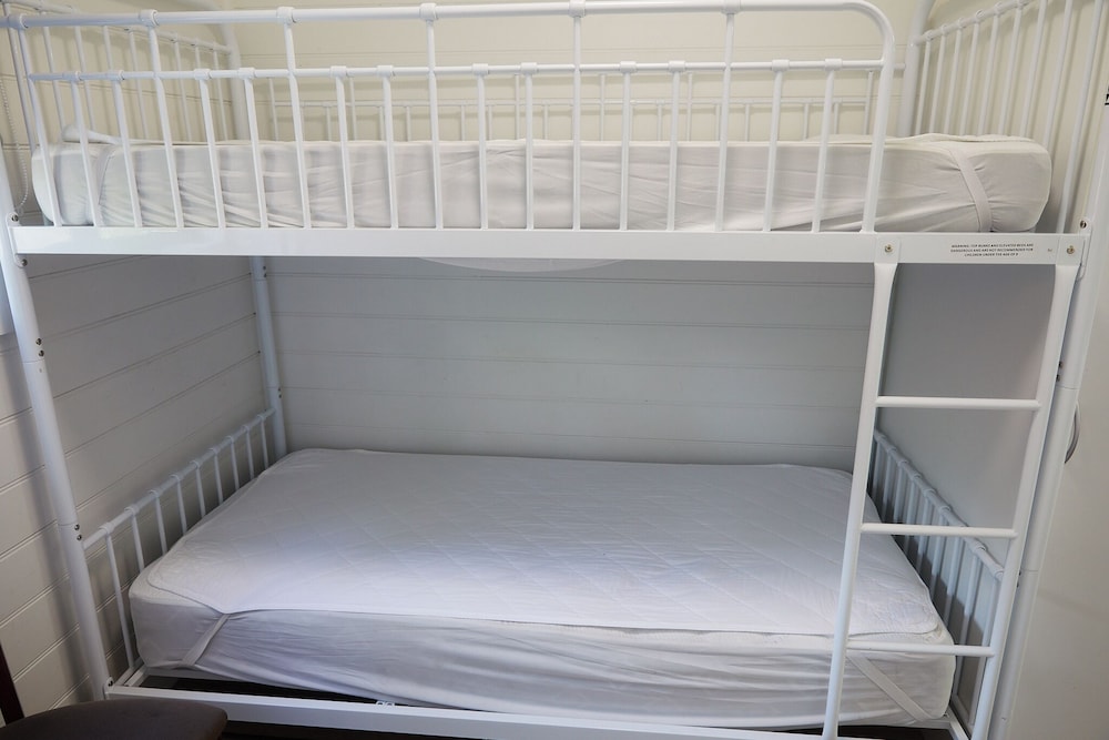 SURFSIDE HOLIDAY PARK 14/50