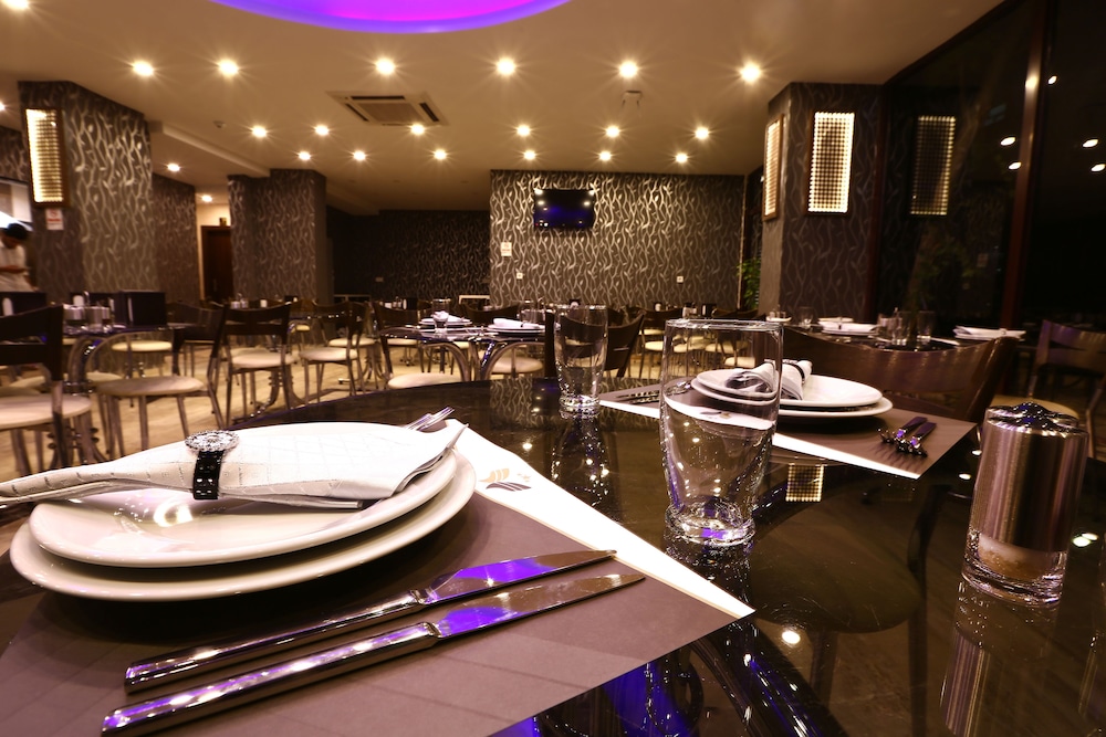 Azd House Hotel 42/50
