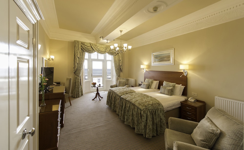 The Belmont Hotel 17/50