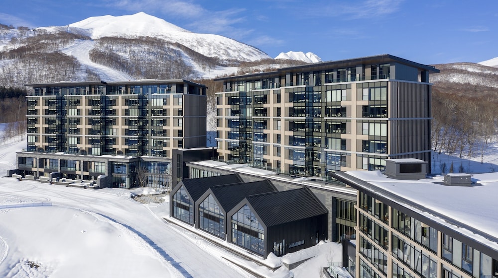 Park Hyatt Niseko Hanazono 2/49