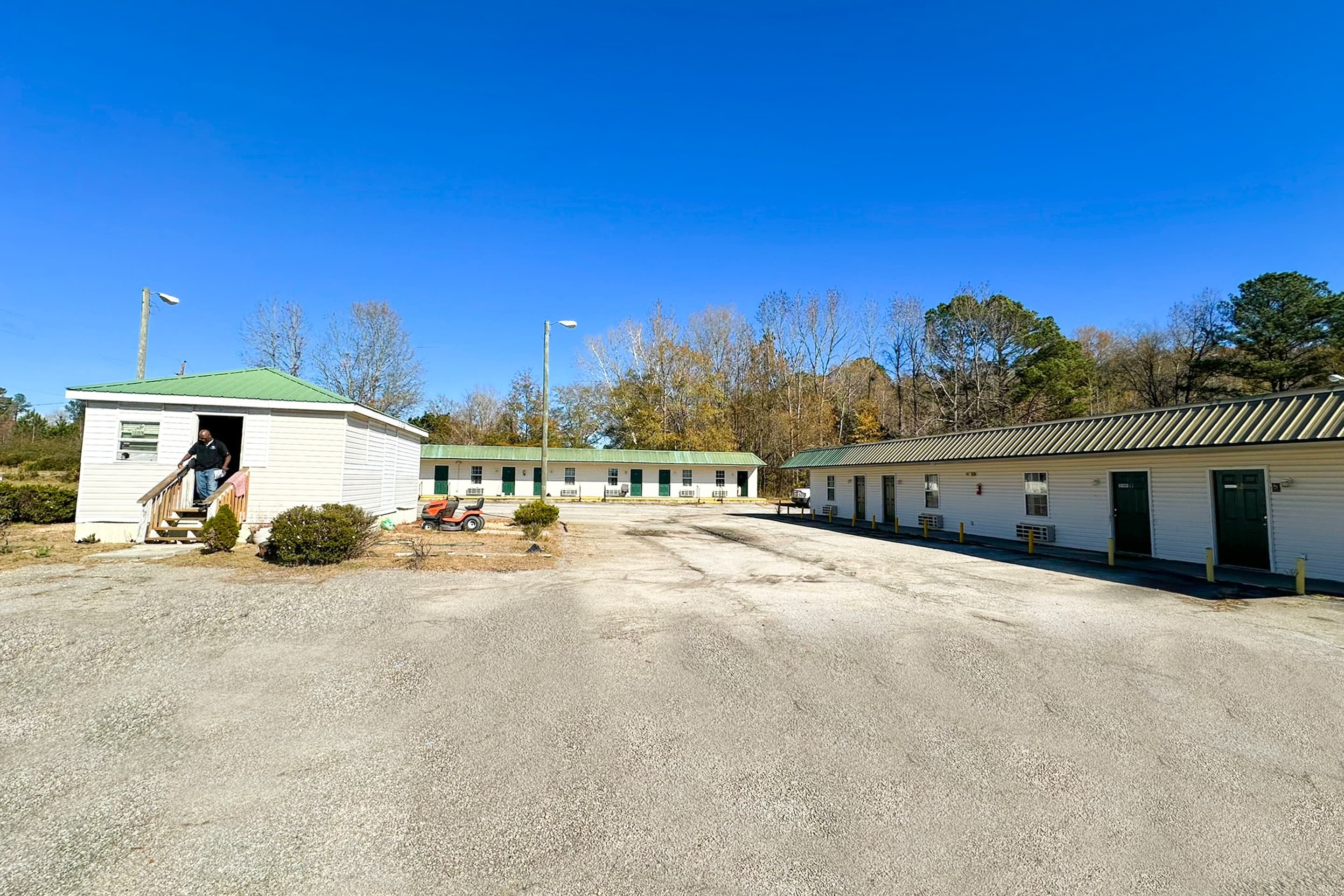 Sparta Seven Motel By OYO near Milledgeville 11/14