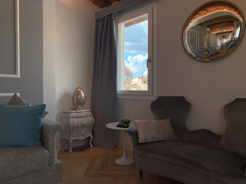 Kairos by Florence Art Apartments 56/74