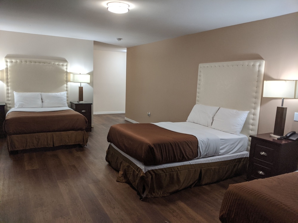 The Universal Inn And Suites 11/67