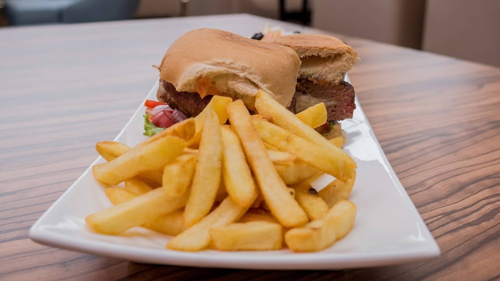The Grill House NG 40/50