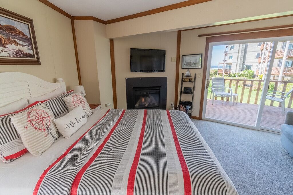 Studio, Queen Bed, Pet Friendly