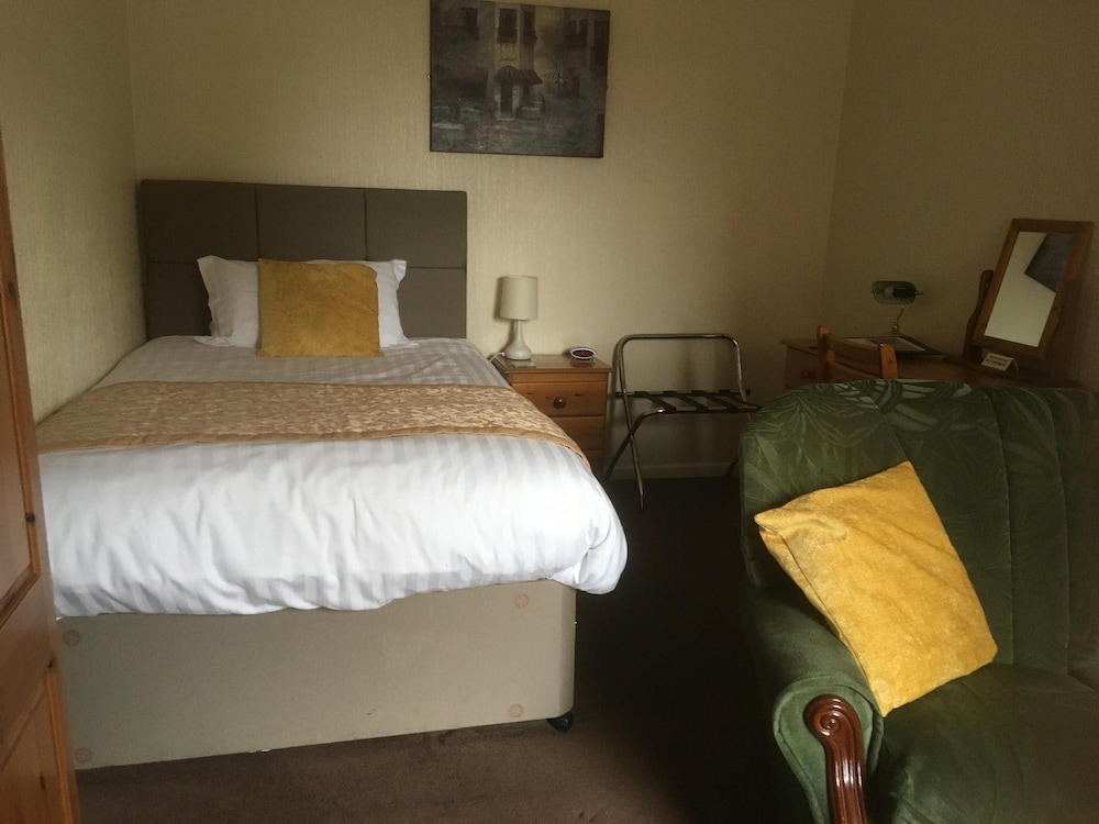 Grove House Guest House 3/34