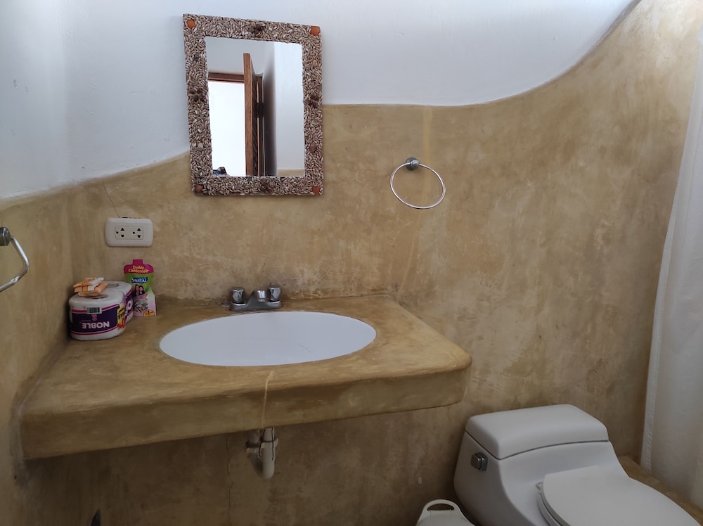 Hotel Costa Blanca de Mancora 48/50