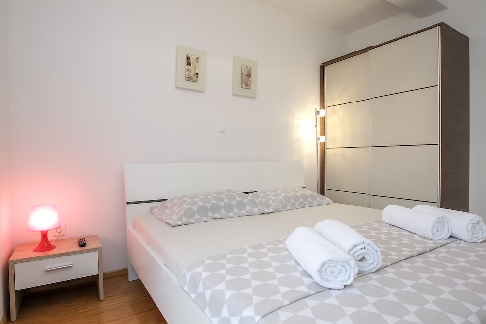 Apartments Tomana 29/50