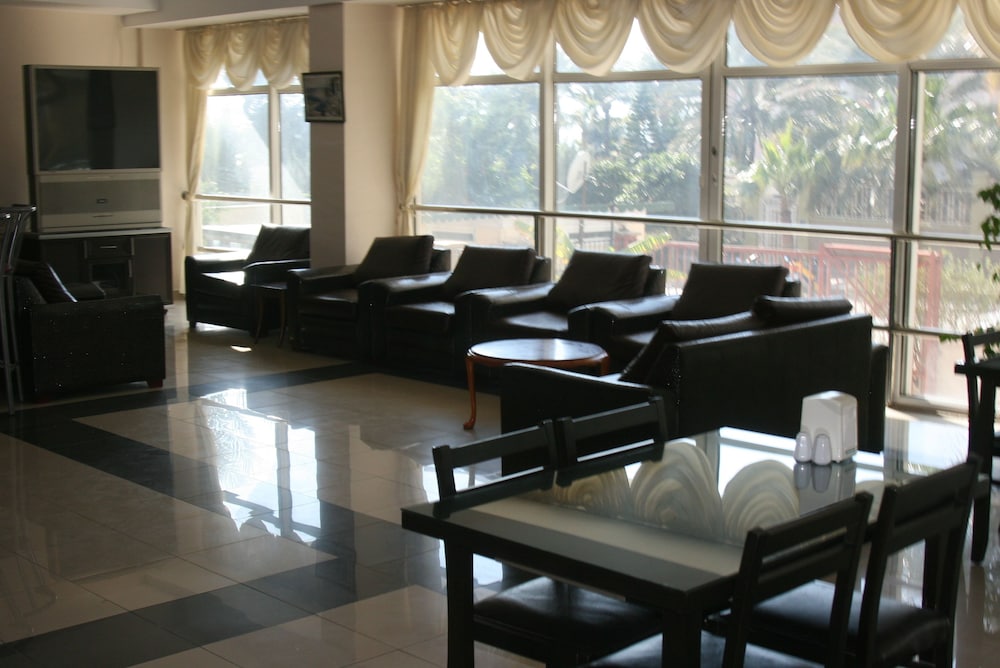 Prima Hotel 57/70