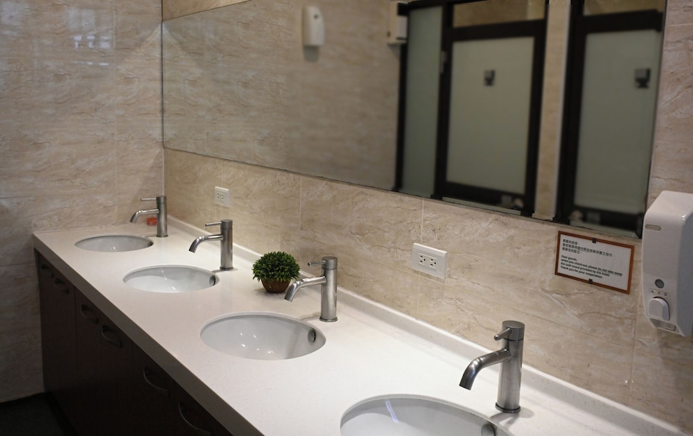 Lutel Hotel 98/100