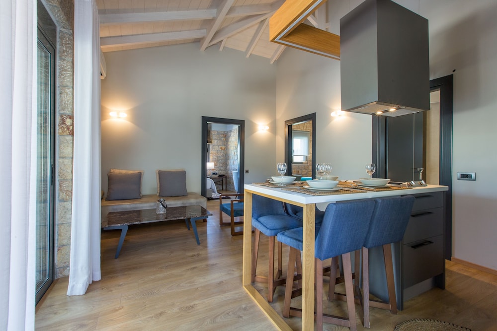 Anthemion Suites And Villas 25/50