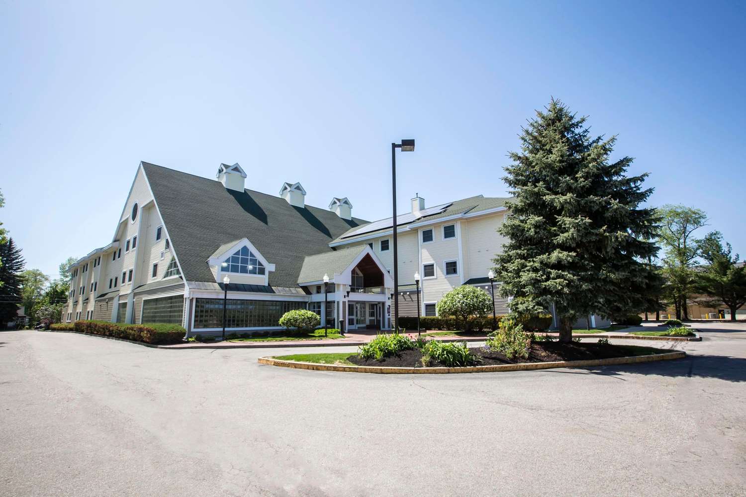 Comfort Inn Concord South End 2/40