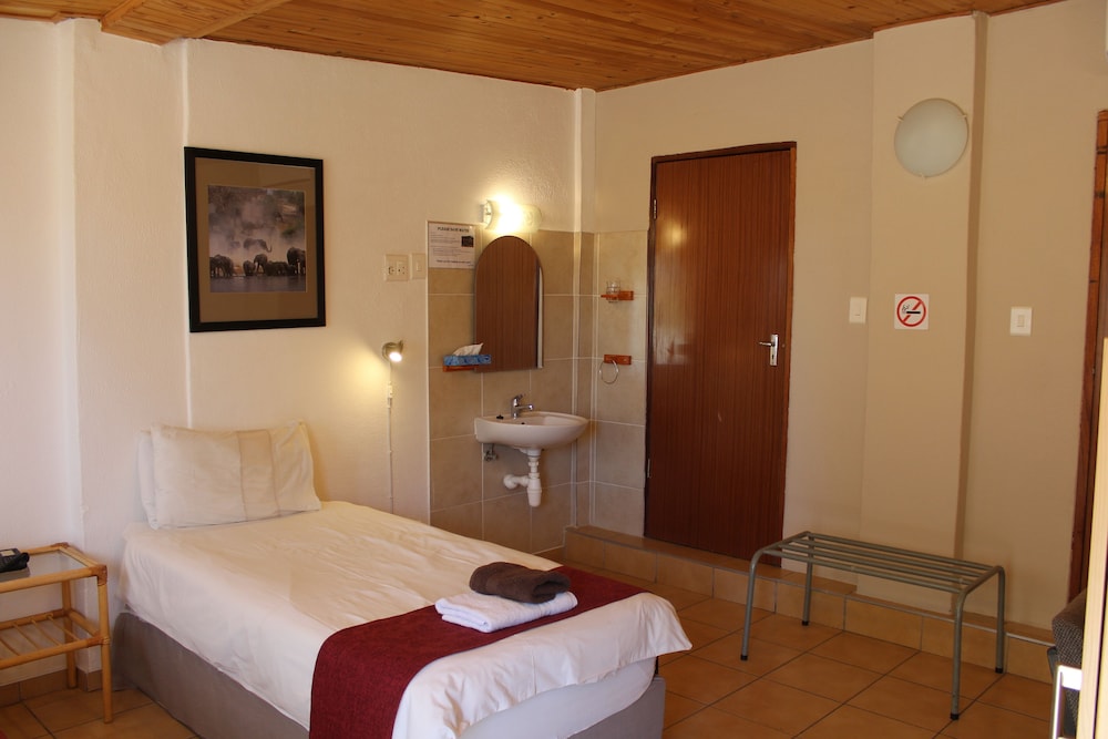 Hotel Uhland 15/75