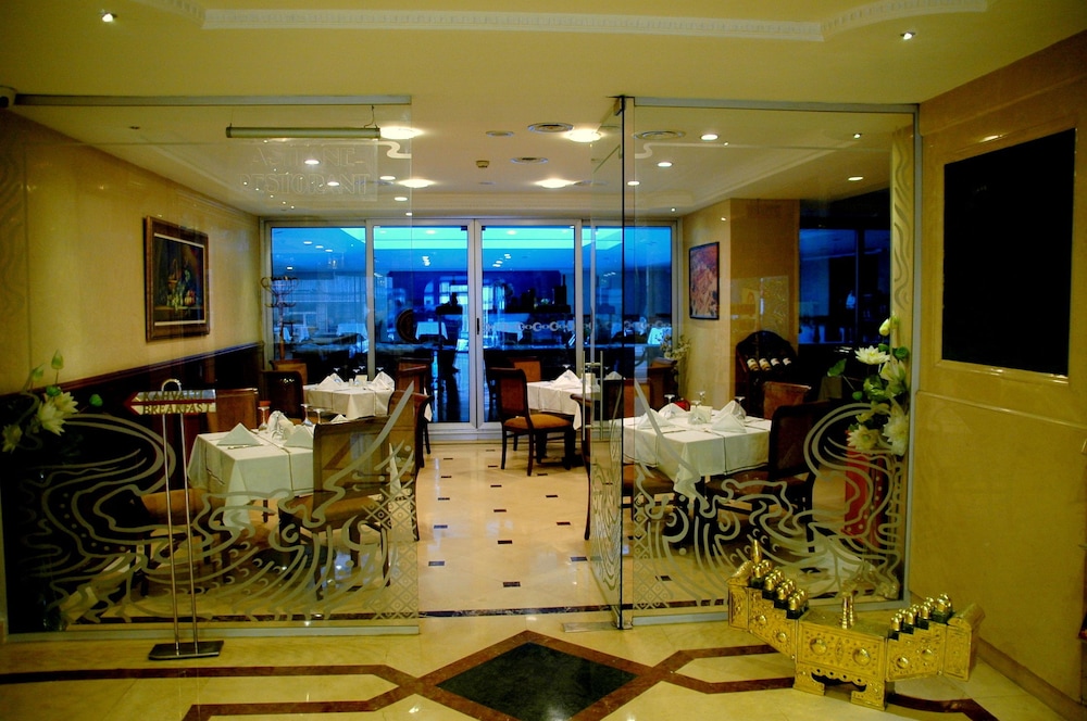 Topkapi Inter Istanbul Hotel 64/69