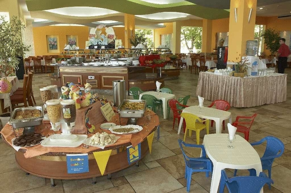 Hotel Orhidea 8/18