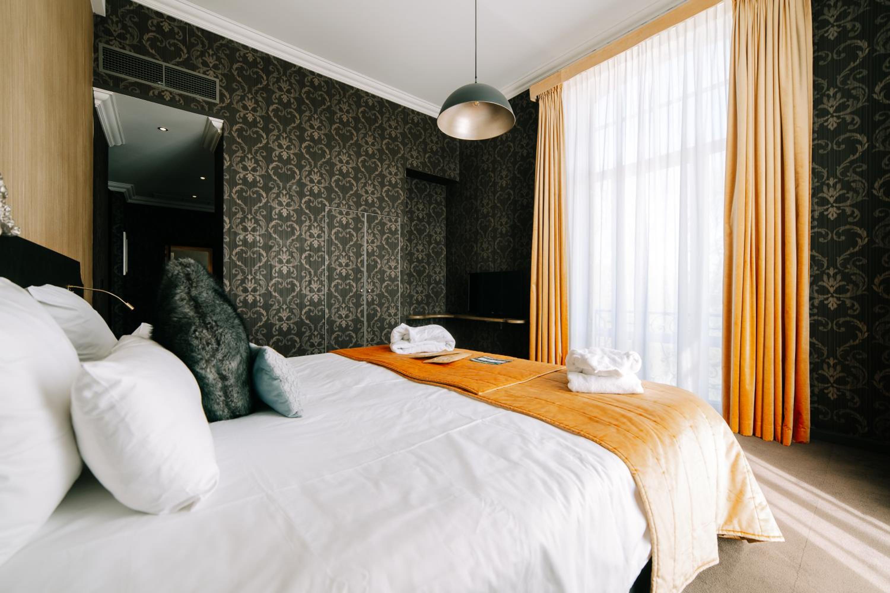 جناح بسرير كينج، Chateau de Namur 5/10