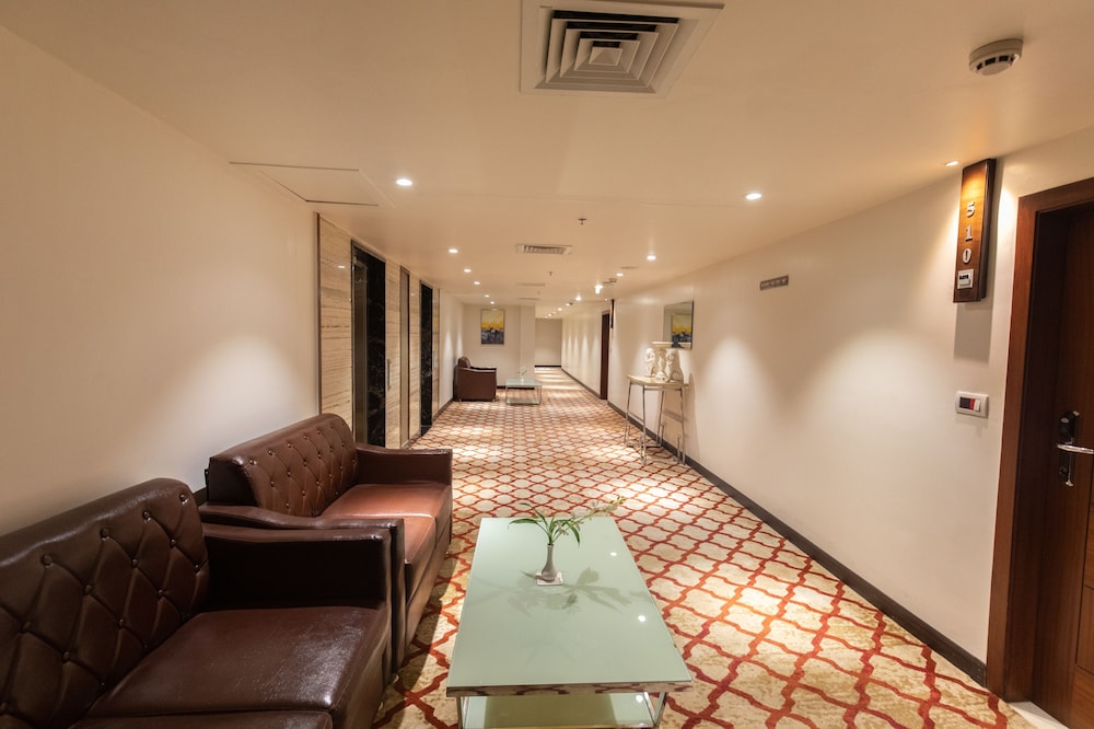 HOTEL SANDY'S TOWER 43/63