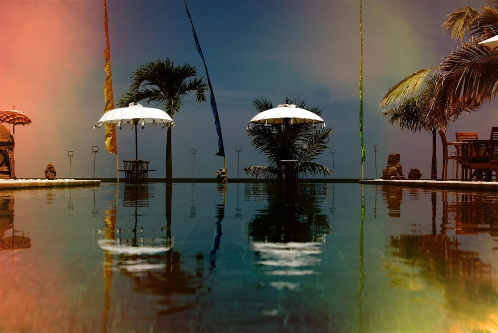 Kelapa Lovina Beach Villas 33/47
